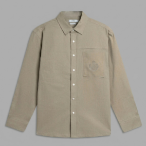 Sơ mi dài tay khaki relaxedfit thêu logo túi ốp